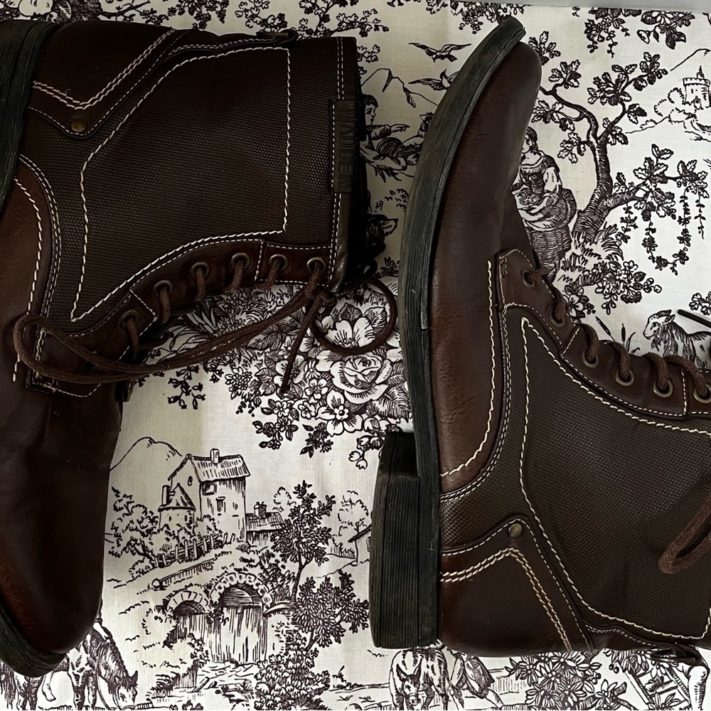 Steve Madden Dark Brown Men’s M-Nesbit Winter Boots, size 8.5